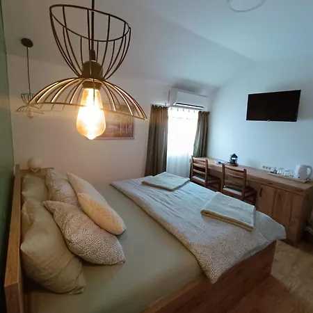 Konukevi Pansion Infinity Mostar