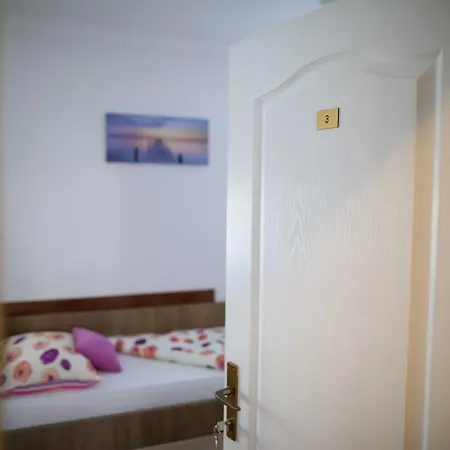 Pansion Infinity 3* Μόσταρ