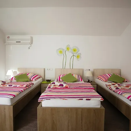 Pansion Infinity 3* Μόσταρ